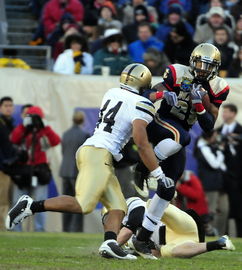 乐鱼电竞在线平台-200蝶滑行距离：美选手更擅前段推进，滑蝶游身步