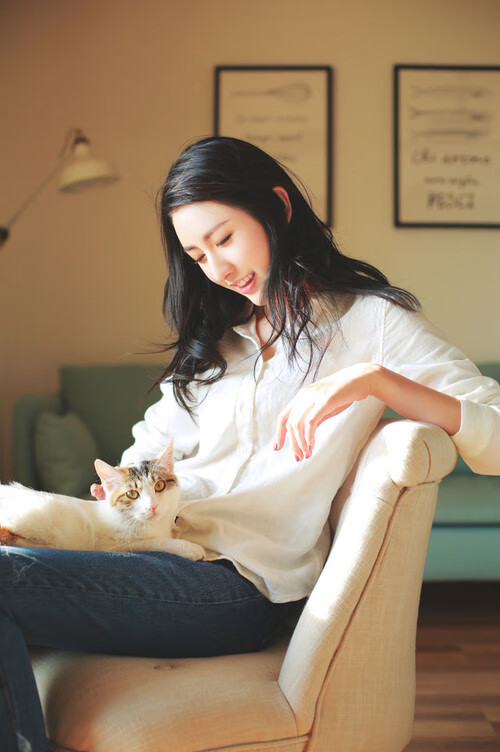 leyu乐鱼体育综合-艾比·德尔福：南非队的防守定海神针，关键时刻拦截对方威胁，比尔和艾德